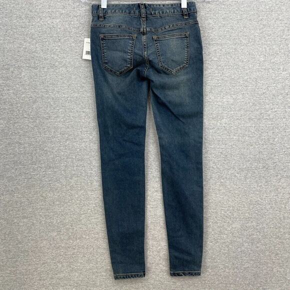 Free People Jeans Womens 24 Blue Denim Josie Distressed Skinny Low Rise NEW - Picture 4 of 12